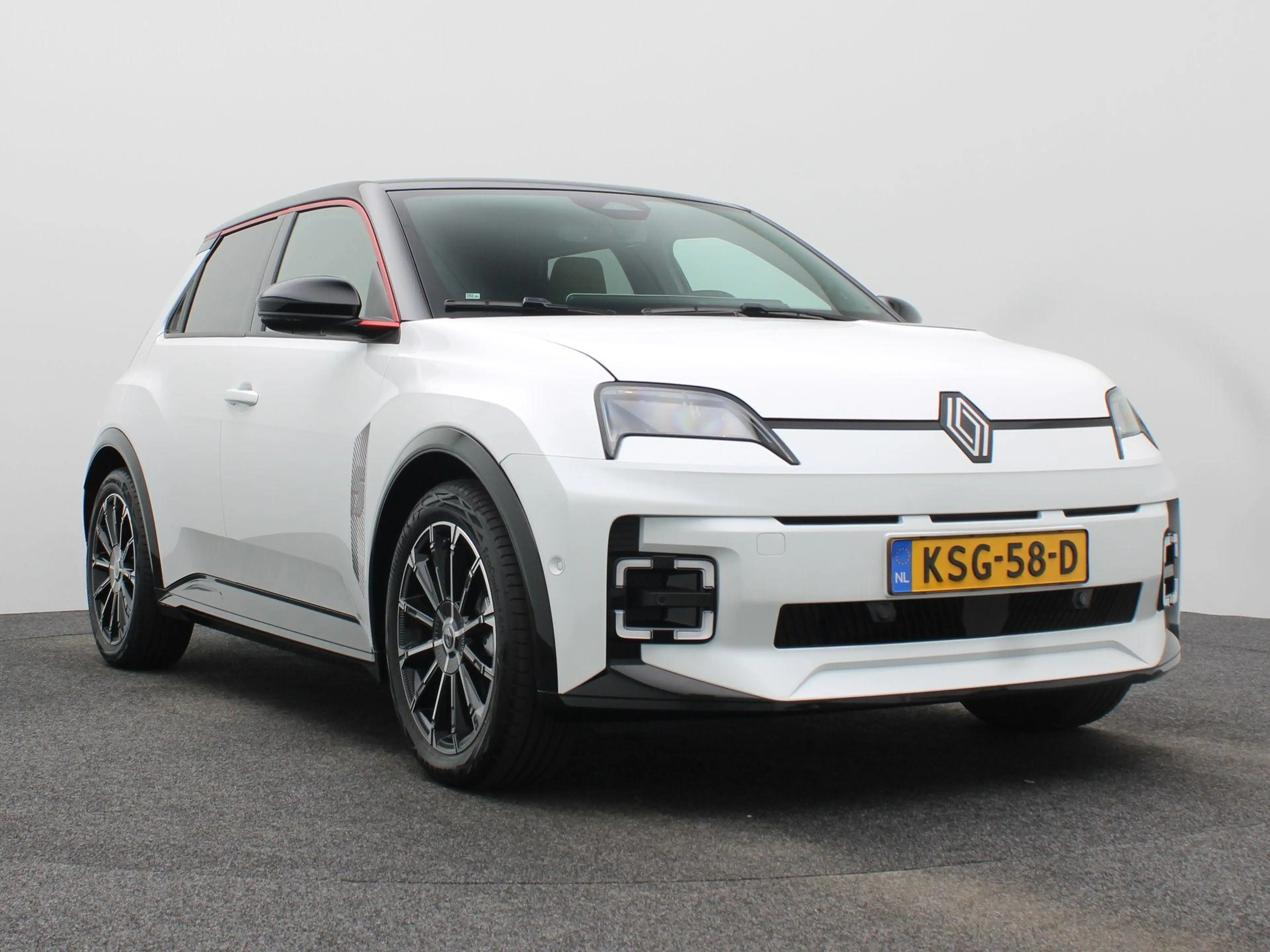 Renault R 5 comfort range Iconic 52 kWh — photo 7