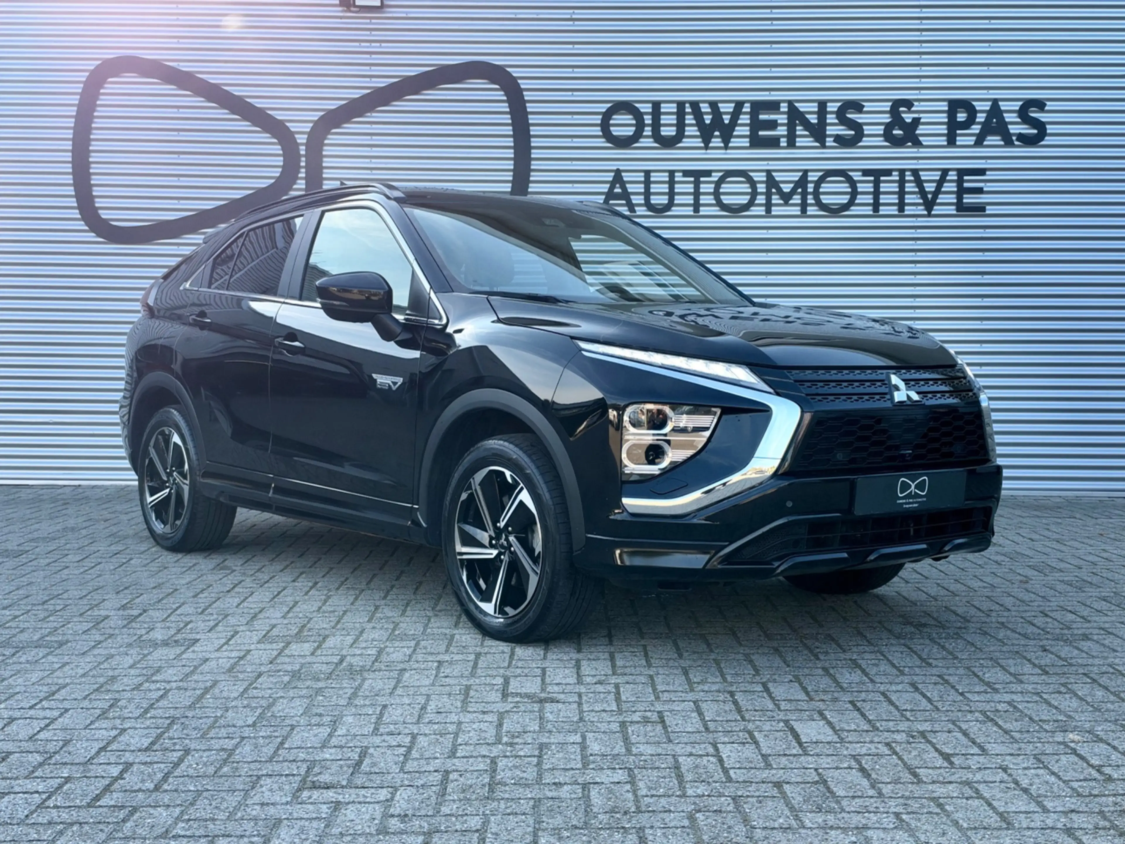 Mitsubishi Eclipse Cross 2.4 PHEV Intense+ | 1E EIGENAAR | CAMERA | NAVIGAT — photo 13