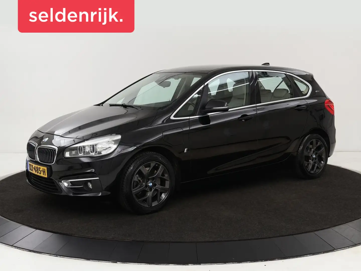 BMW 225 2-serie Active Tourer 225xe iPerformance High Exec Zwart - 1