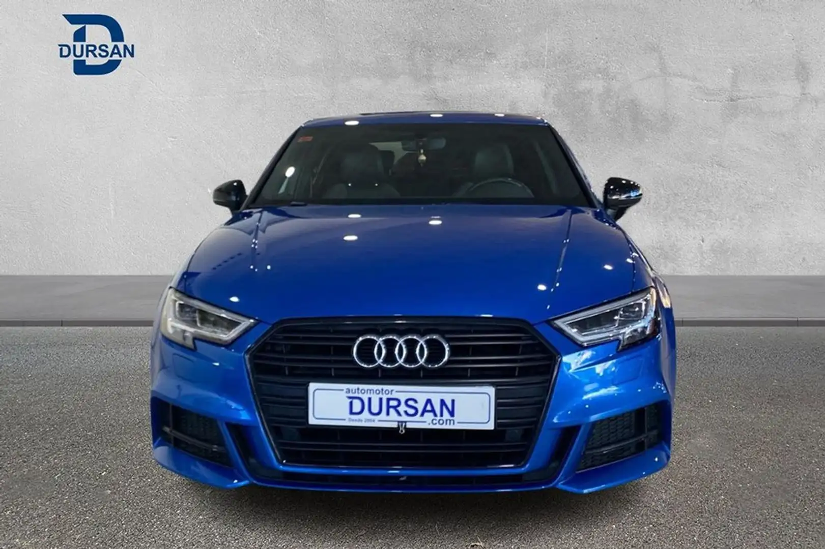 Audi A3 Sedán 35 TFSI S line 110kW Bleu - 2