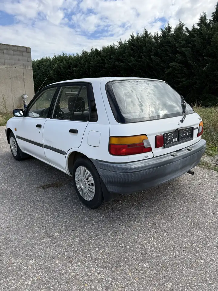 Toyota Starlet 1,3 XLi, foto 6