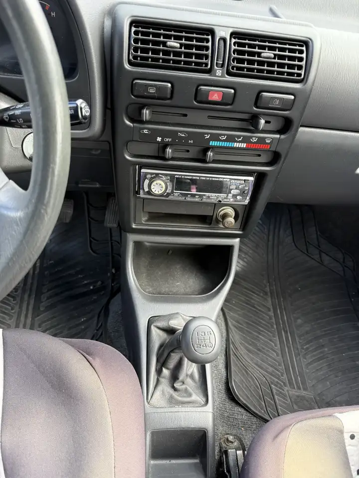 Toyota Starlet 1,3 XLi, foto 9