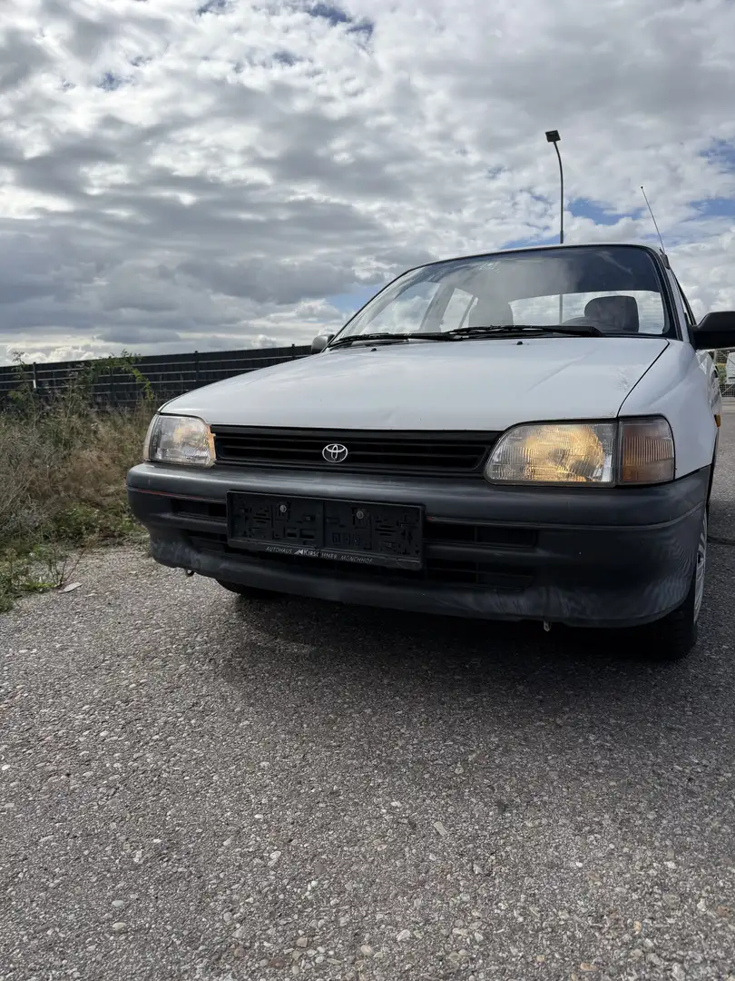Toyota Starlet 1,3 XLi - 2