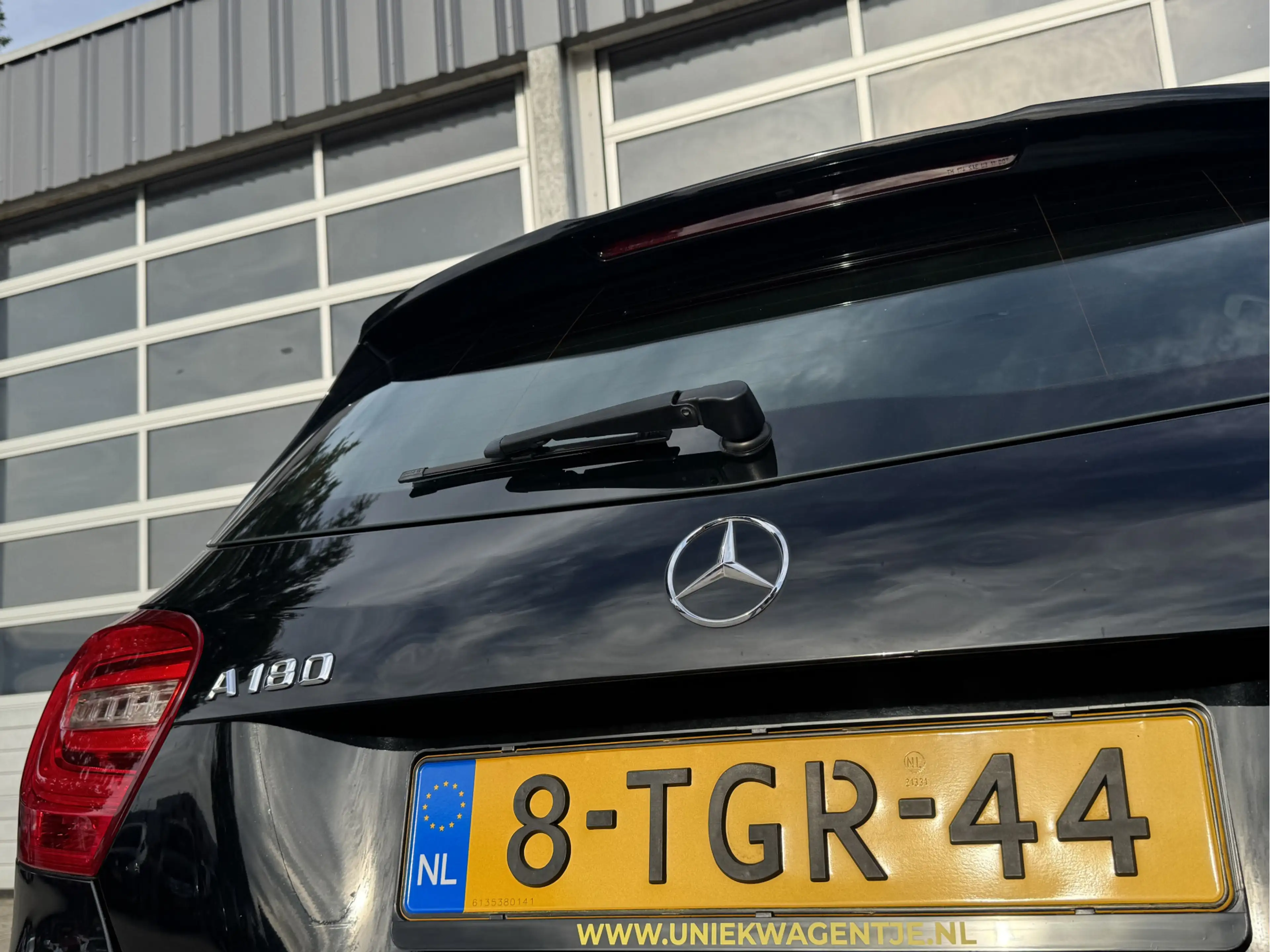 Mercedes-Benz A 180 | NL-AUTO! | NAVI | SPORTSTOELEN! — photo 33