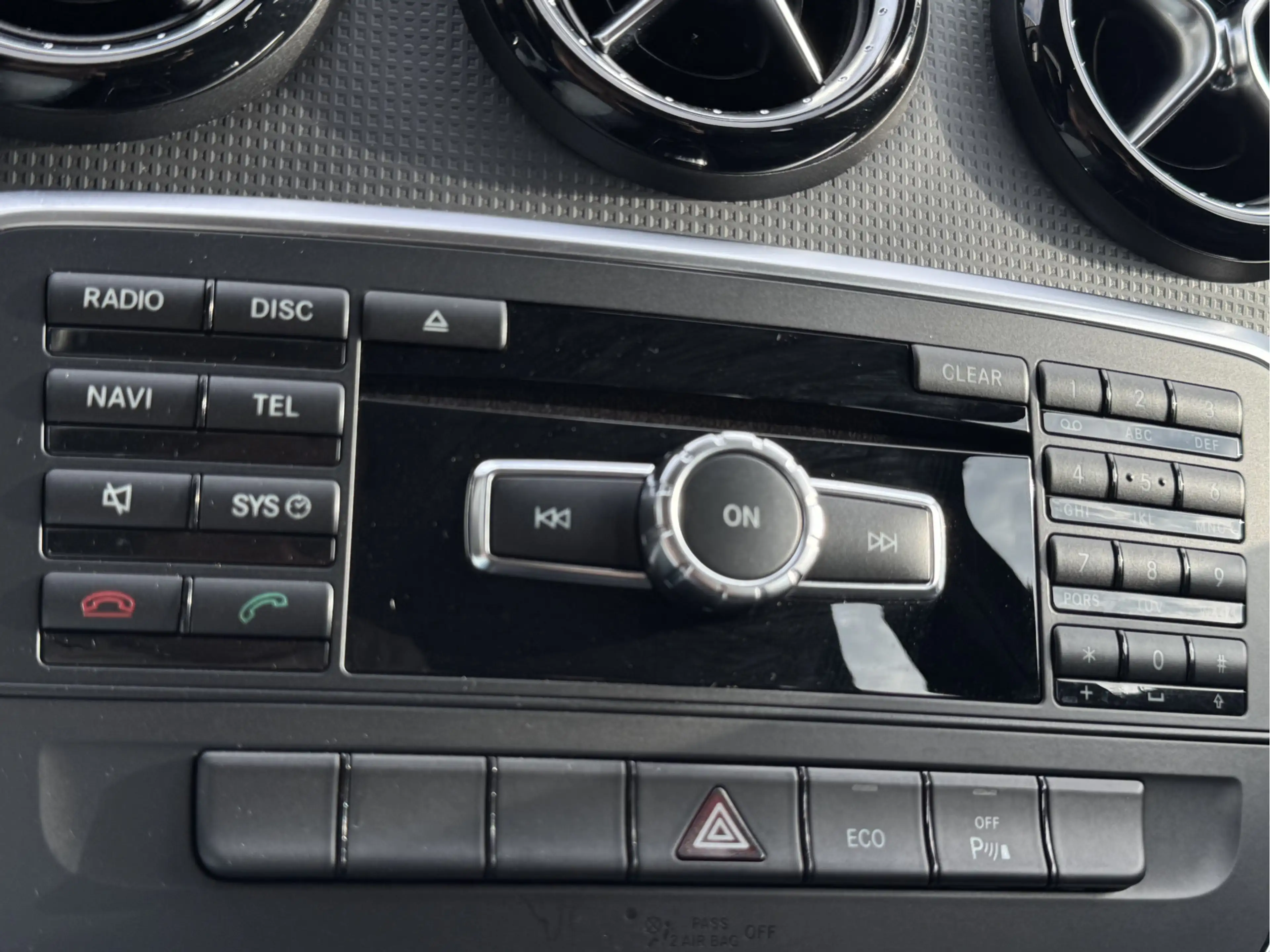 Mercedes-Benz A 180 | NL-AUTO! | NAVI | SPORTSTOELEN! — photo 15