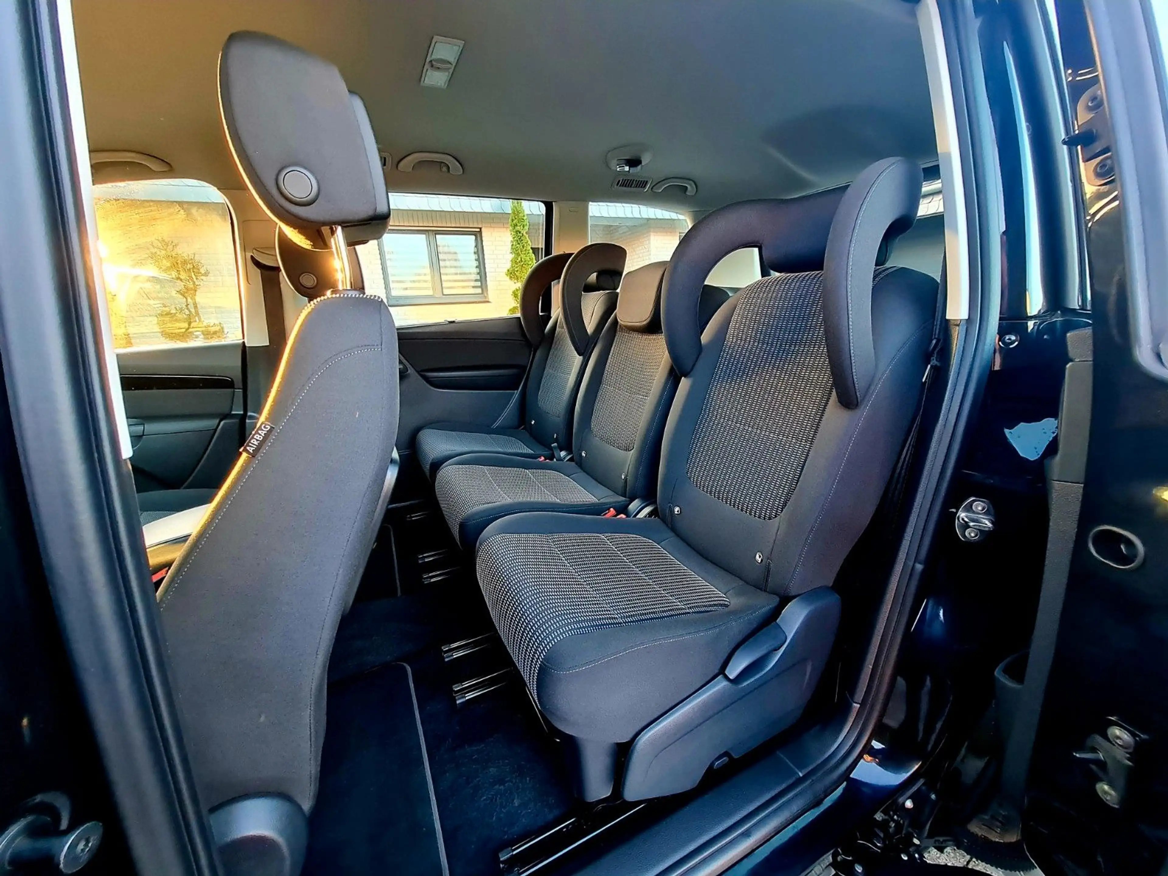 SEAT Alhambra DSG Style (Automatik, Navi, Kamera) — photo 15