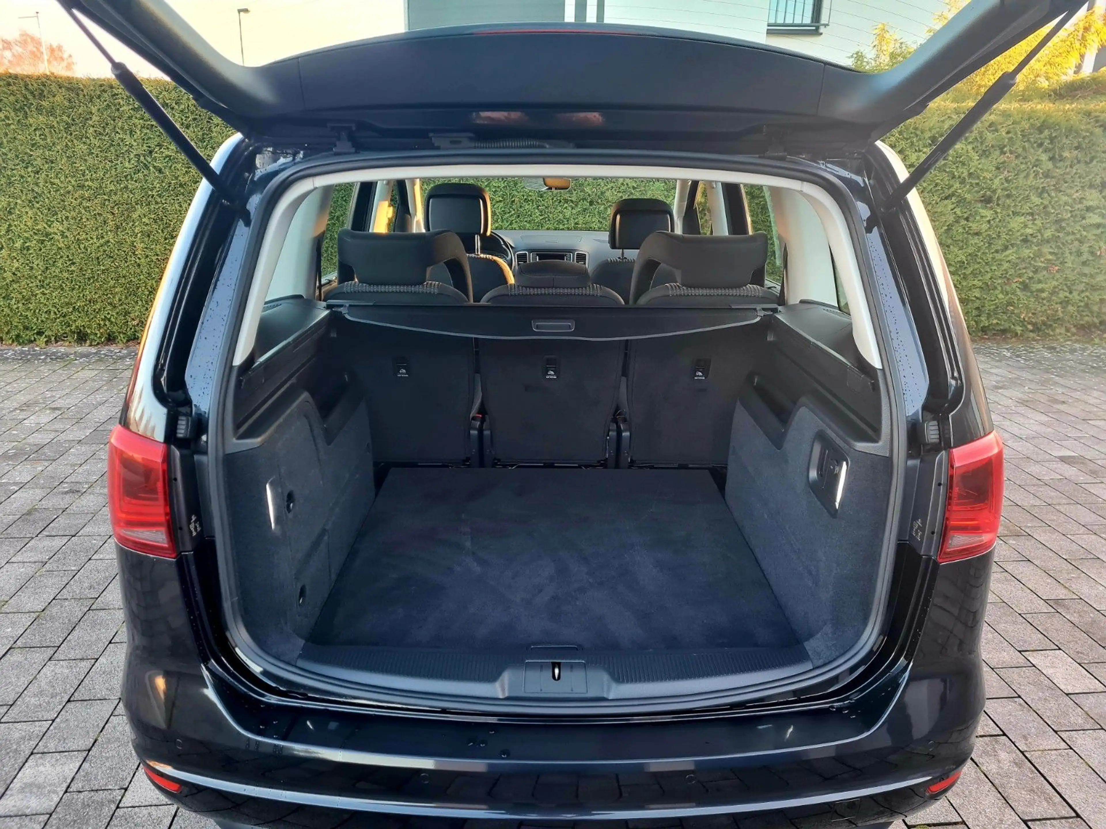 SEAT Alhambra DSG Style (Automatik, Navi, Kamera) — photo 11
