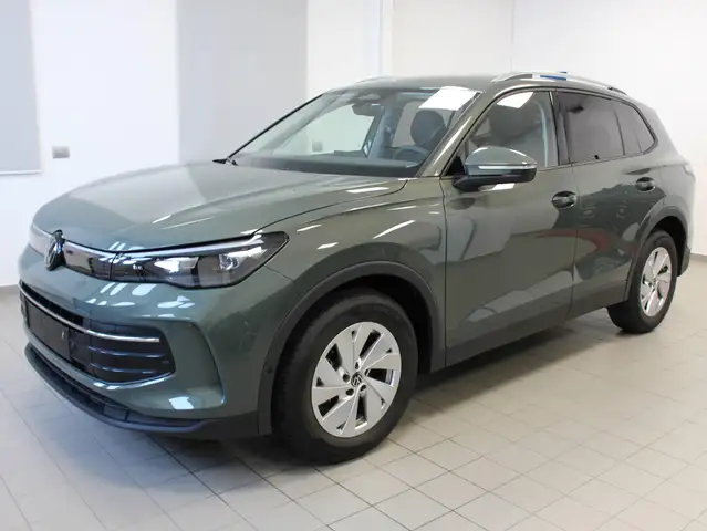 Volkswagen Tiguan Tiguan III 2024 1.5 etsi Edition Plus 130cv dsg