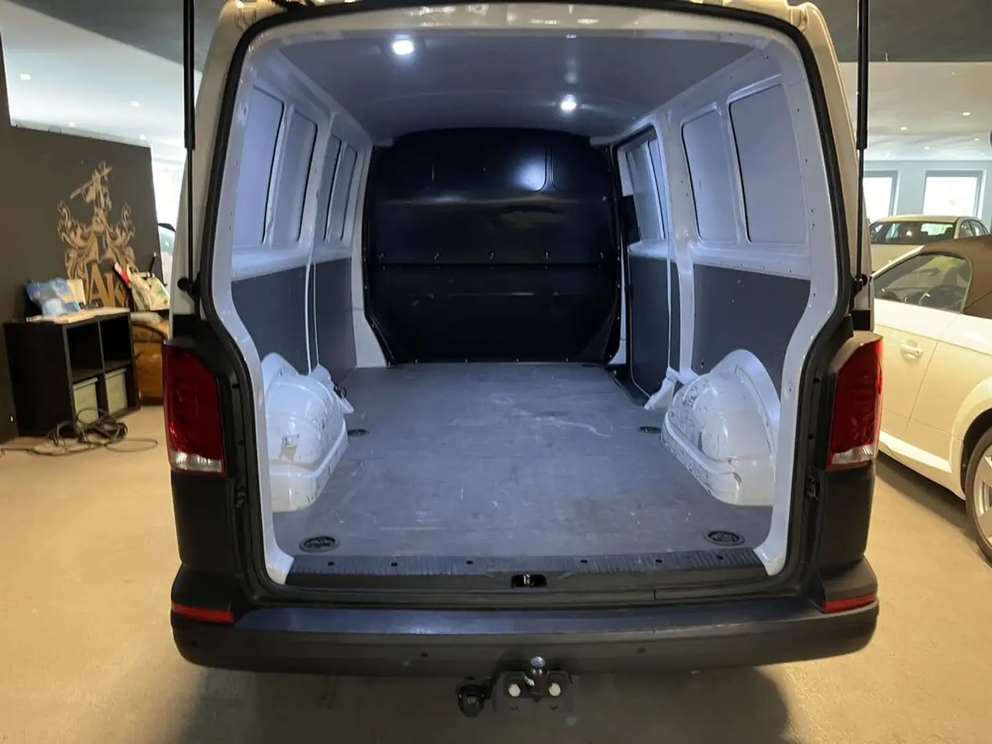 Volkswagen T6 Transporter VW Kasten LANG | 2.0 TDI 110 PS | AHK | PDC V+H Weiß - 2