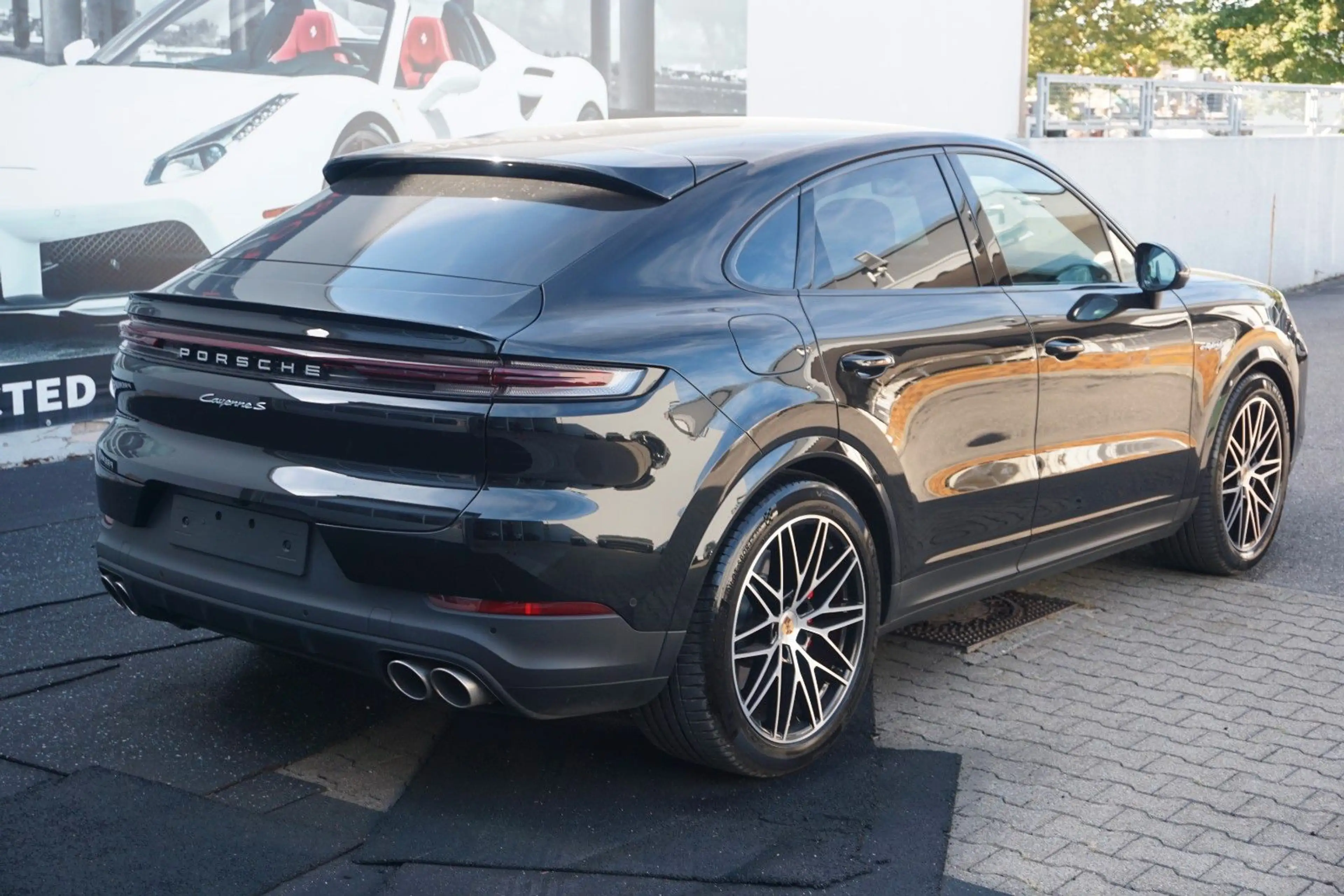 Porsche Cayenne Coupe SE-Hybrid*HAL*BOSE*HeadUp*14Wege* — photo 7