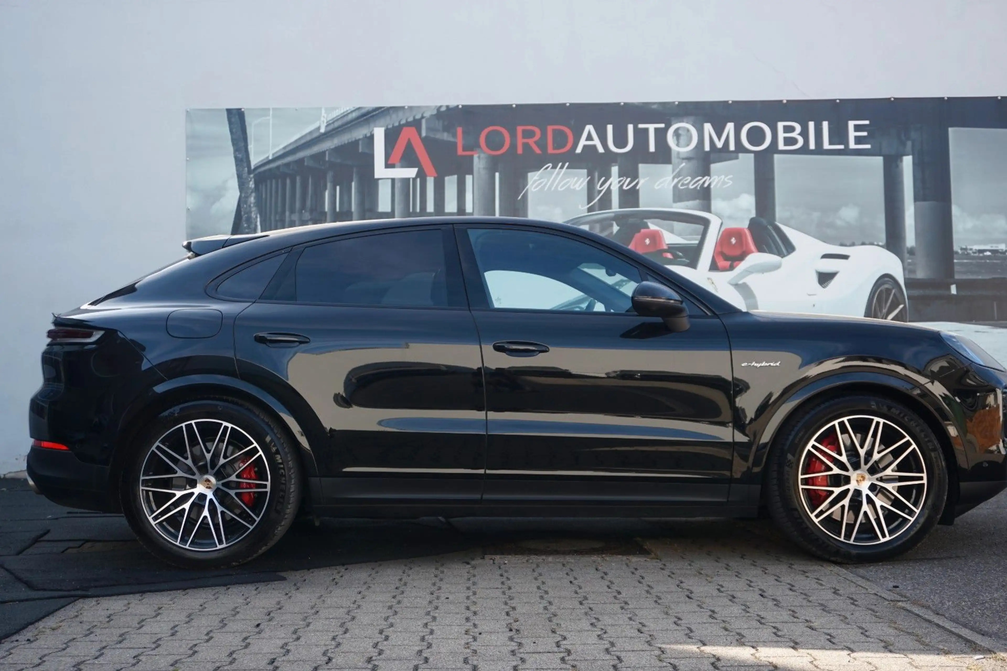 Porsche Cayenne Coupe SE-Hybrid*HAL*BOSE*HeadUp*14Wege* — photo 9