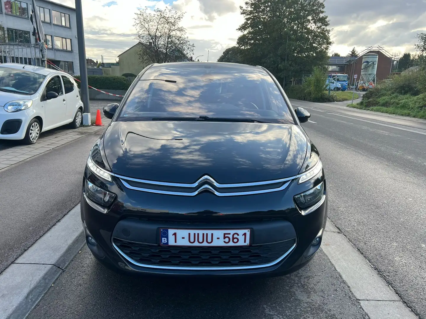 Citroen C4 Picasso 1.6 BlueHDi Exclusive Zwart - 2