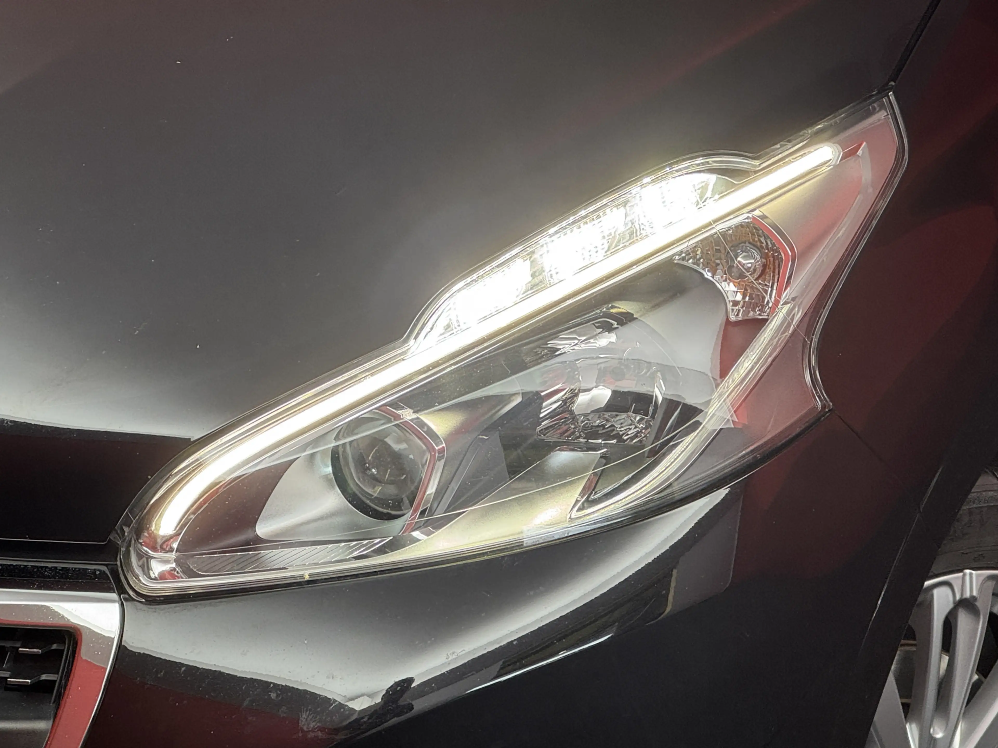 Peugeot 208 1.2 PureTech Blue Lease Allure | Nieuw Binnen! | C — photo 15