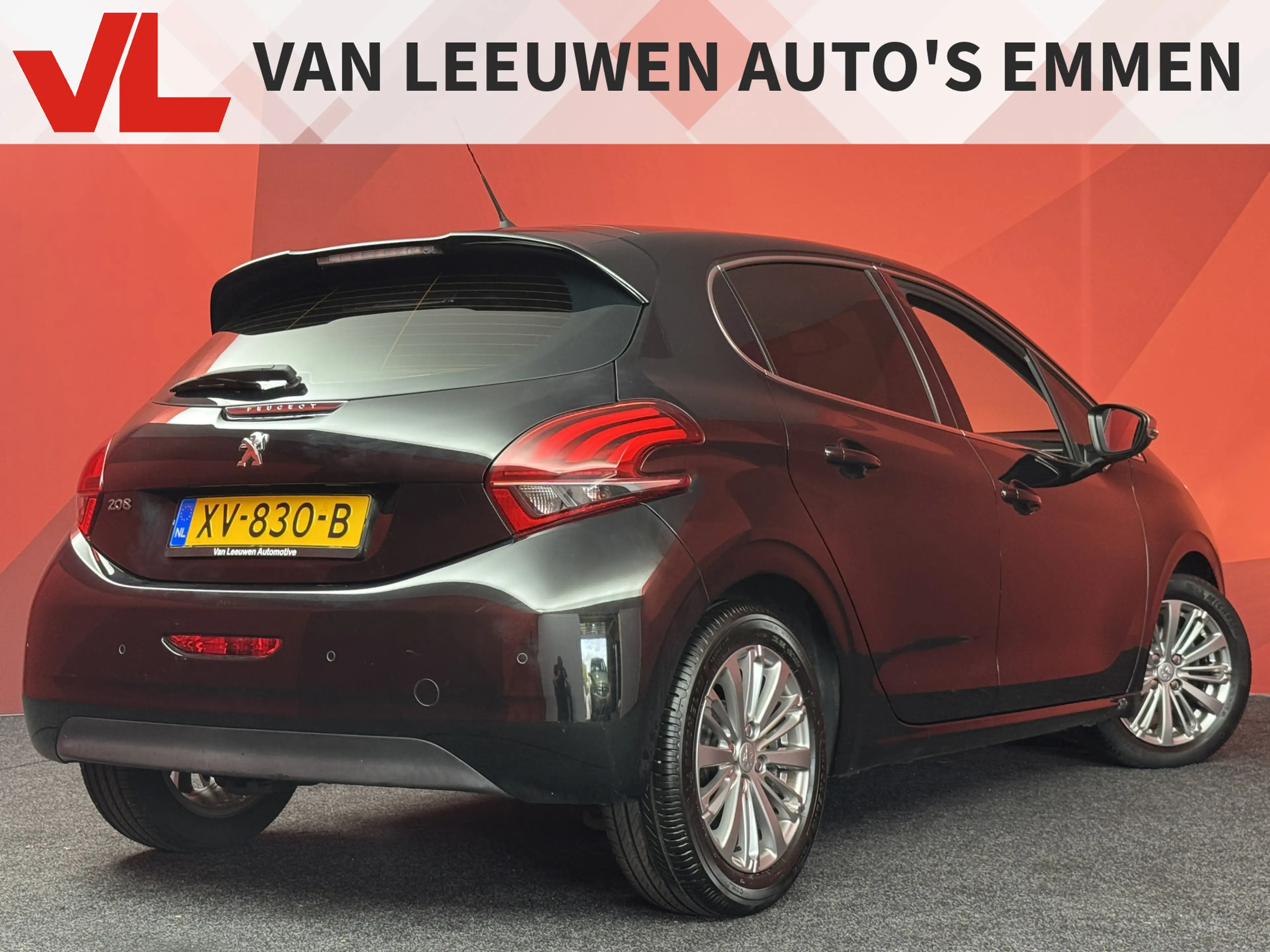 Peugeot 208 1.2 PureTech Blue Lease Allure | Nieuw Binnen! | C — photo 2