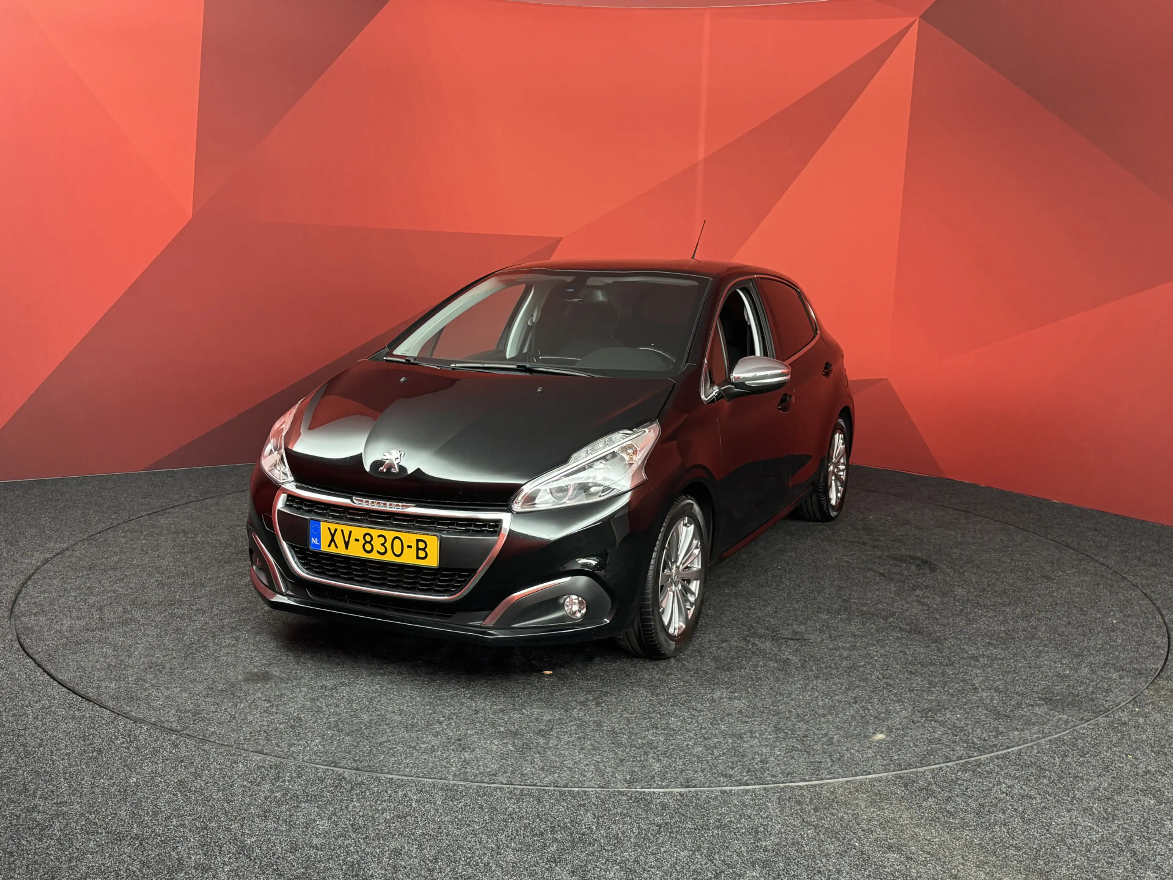 Peugeot 208 1.2 PureTech Blue Lease Allure | Nieuw Binnen! | C — photo 14