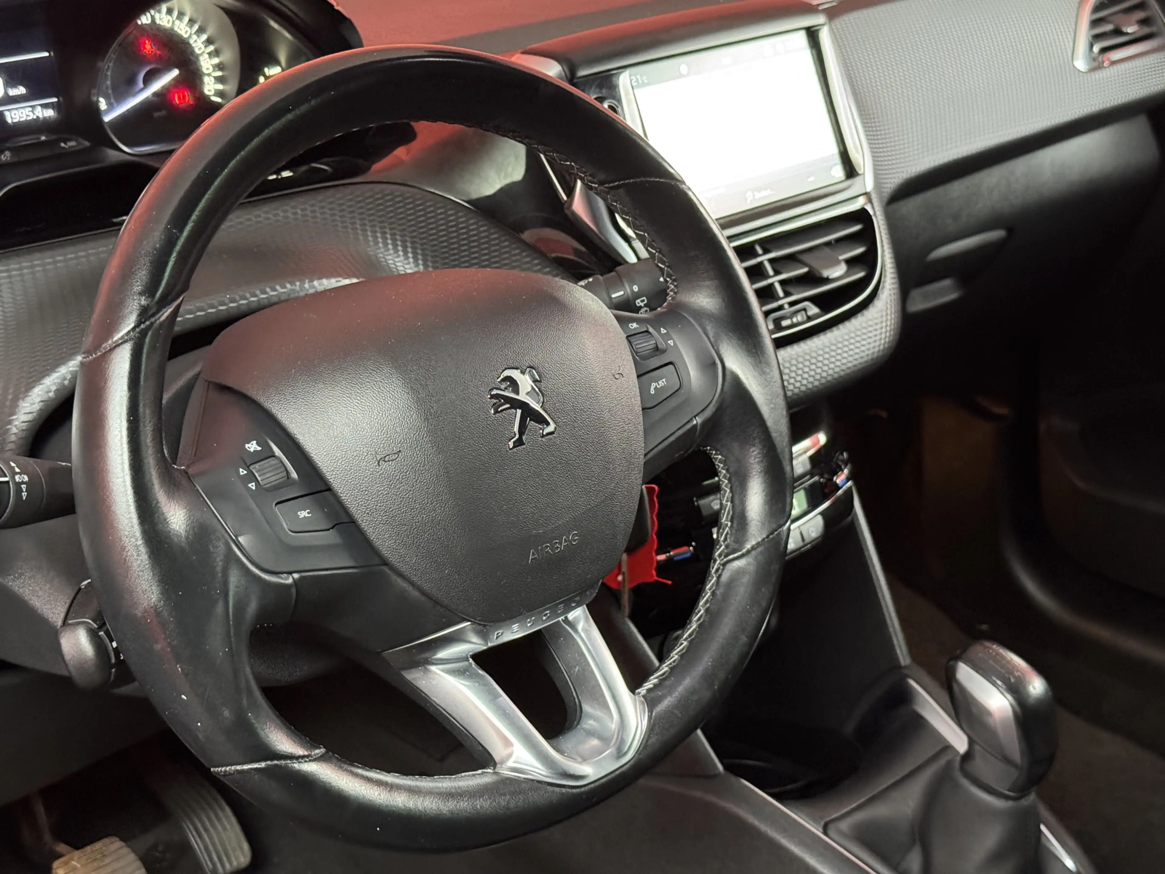 Peugeot 208 1.2 PureTech Blue Lease Allure | Nieuw Binnen! | C — photo 3