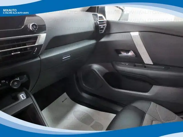 Citroen C4 view 10
