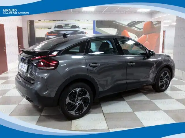 Citroen C4 view 2