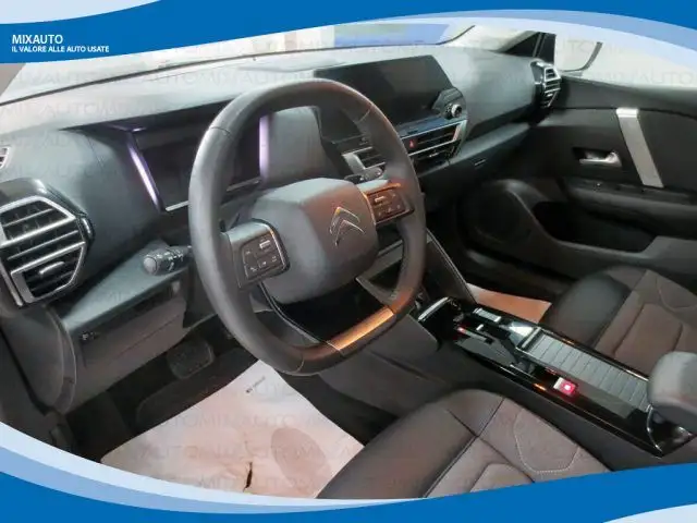 Citroen C4 view 3