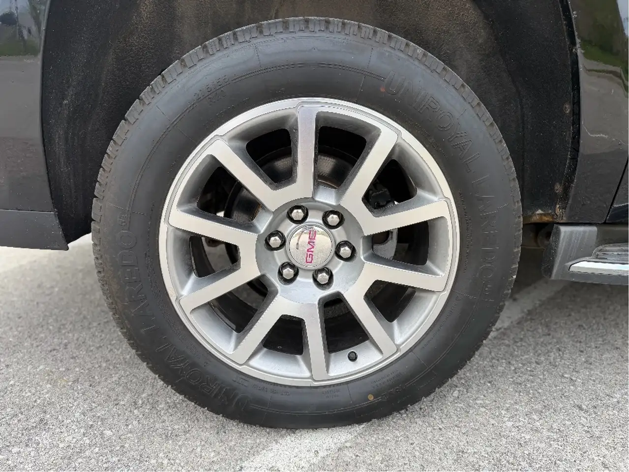 GMC Yukon снимка GMC Yukon