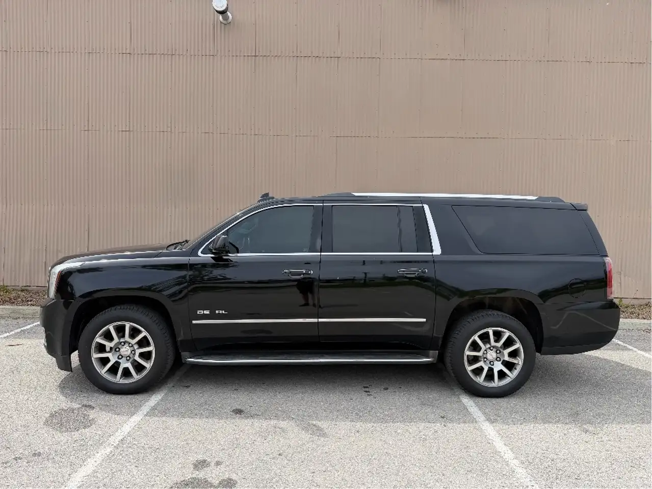 GMC Yukon снимка GMC Yukon