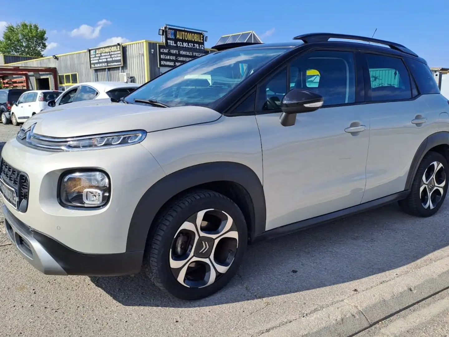 Citroen C3 Aircross 1.2 THP PureTech 110 cv Boîte auto 1ère main Beige - 1