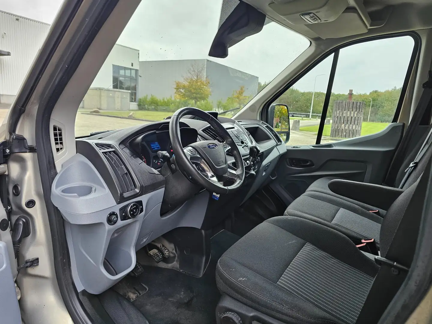 Ford Transit 350 2.2 TDCI L2H2 AIRCO/cruise/6-bak Beige - 2