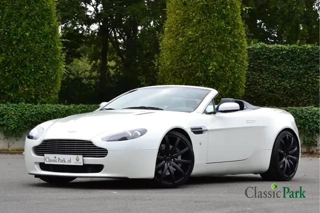 Aston Martin Vantage V8 Roadster