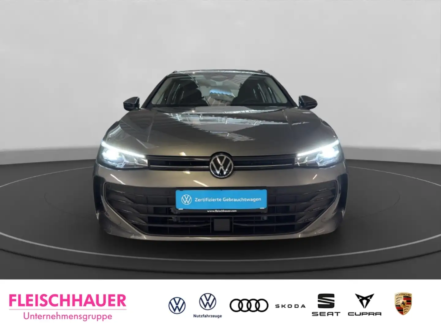 Volkswagen Passat Variant 1.5 eTSI DSG+LED+17''+Kamera+App-connect Grau - 2