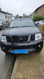 Pathfinder 2.5 dCi Aut. SE