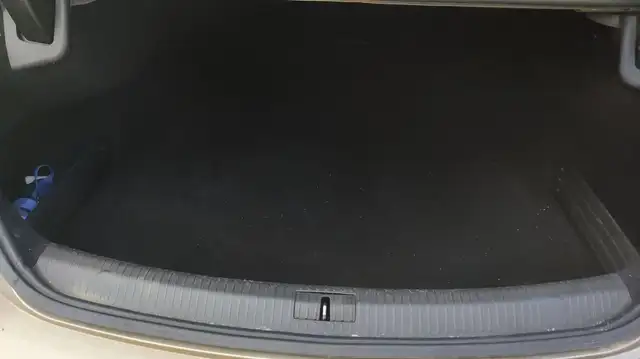 Renault Talisman view 14