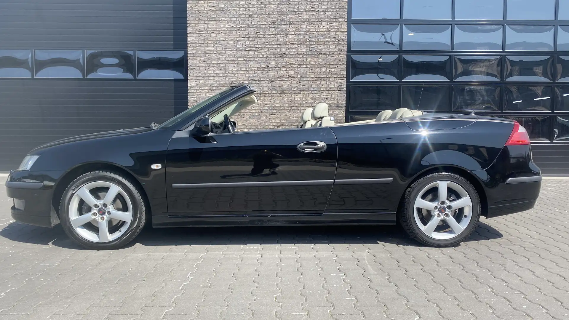 Saab 9-3 2.0t Vector 1e eigenaar, goed onderhouden, xenon Zwart - 2