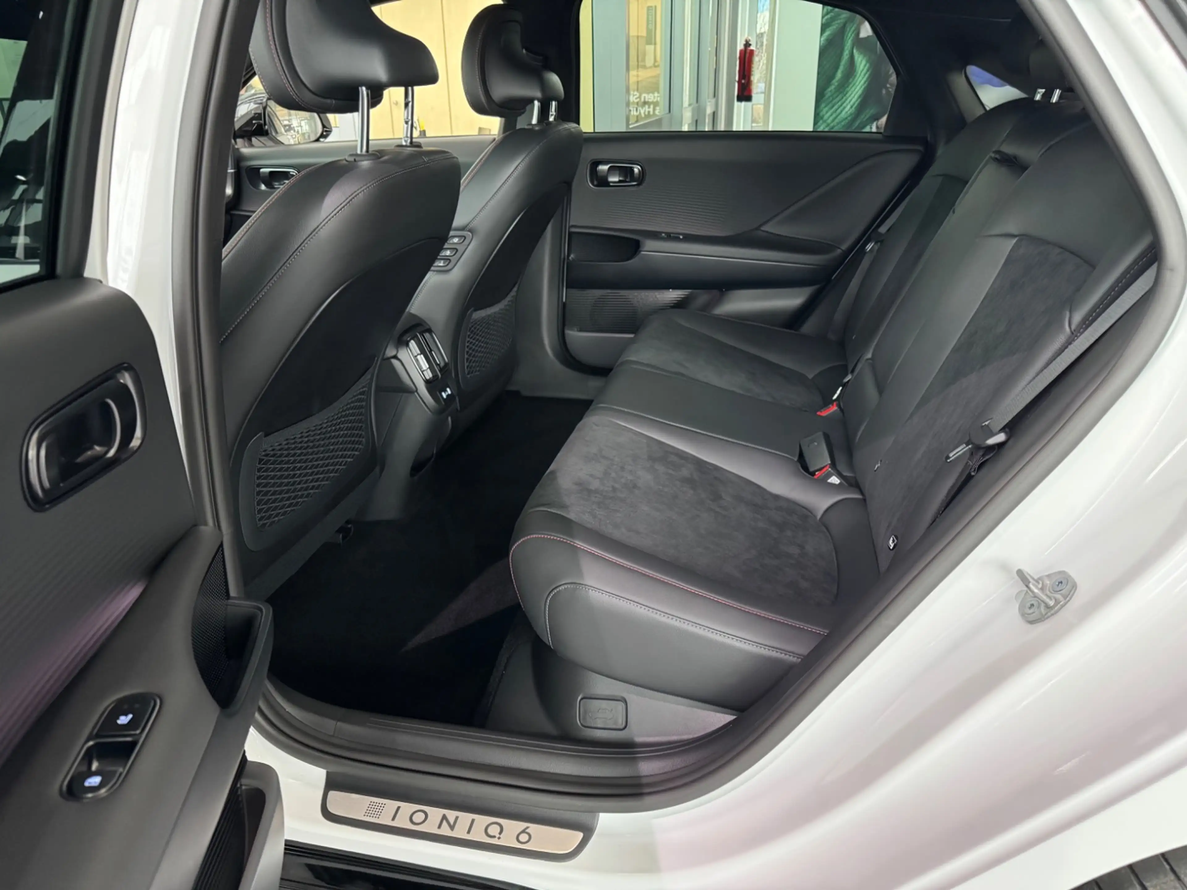 Hyundai IONIQ 6 77 Elektro N Line X 360 Grad Kamera, 4WD — photo 8