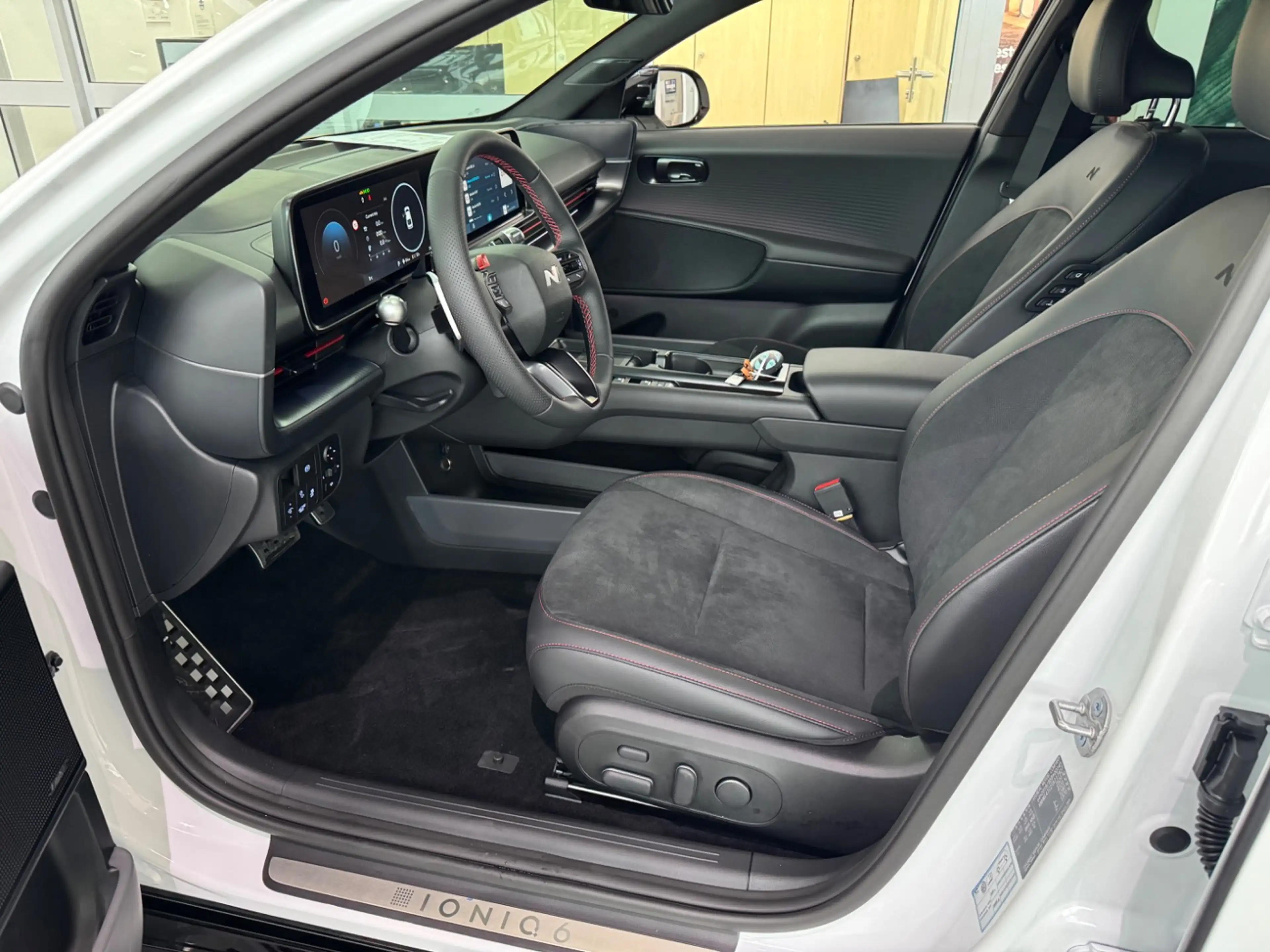 Hyundai IONIQ 6 77 Elektro N Line X 360 Grad Kamera, 4WD — photo 9