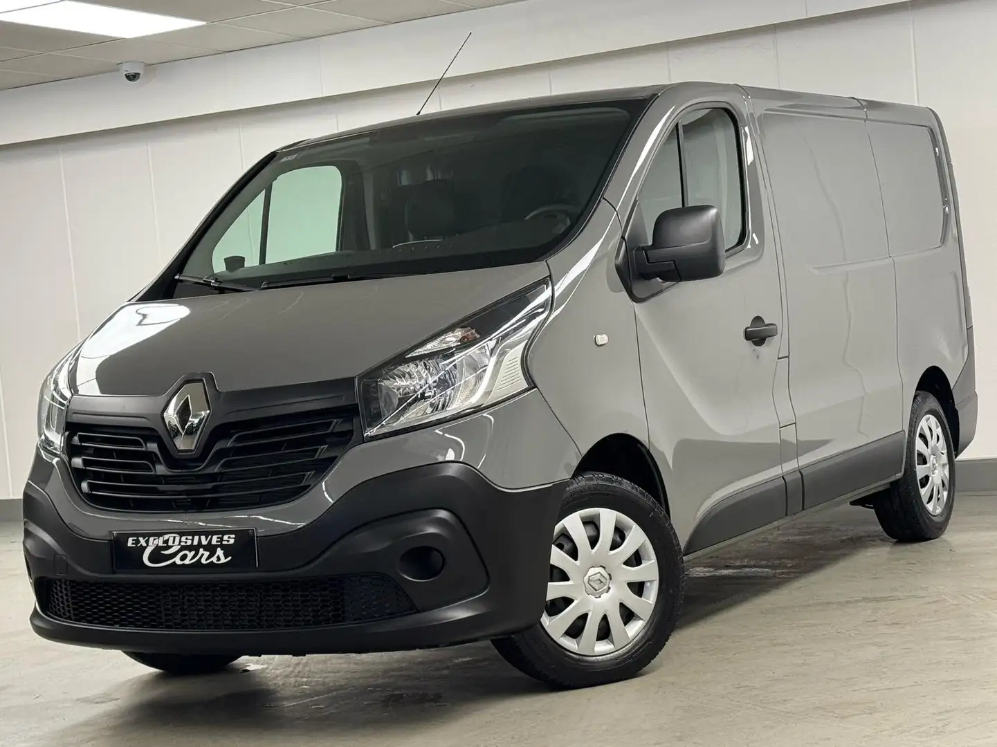 Renault Trafic 1.6DCI 95CV !! 17000 KM !! TVA - UTILITAIRE Gris - 1