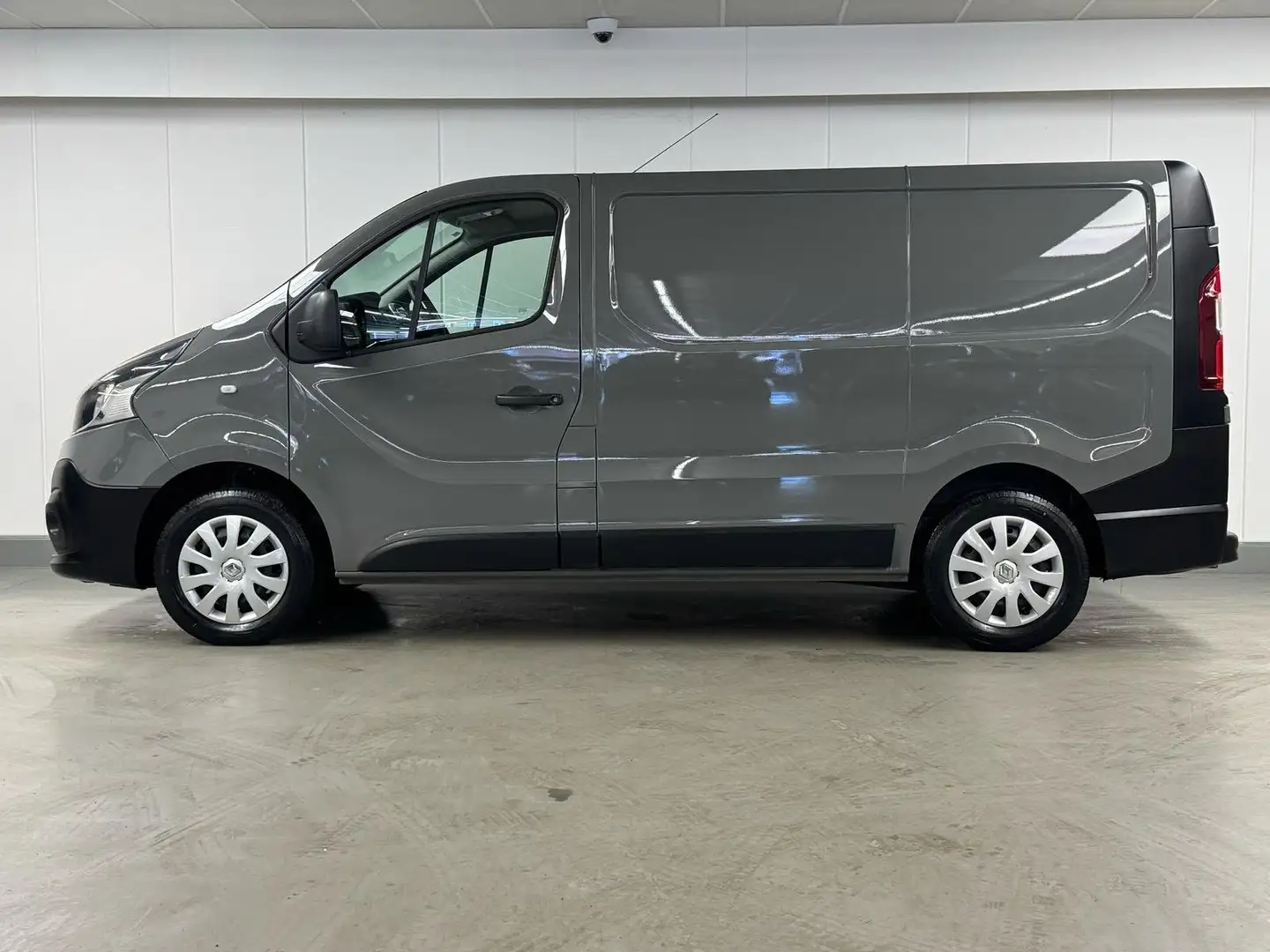 Renault Trafic 1.6DCI 95CV !! 17000 KM !! TVA - UTILITAIRE Gris - 2