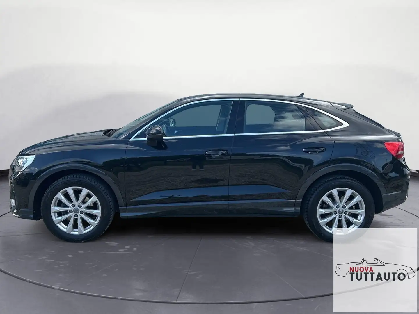 Audi Q3 2019 Sportback Diesel Sportback 35 2.0 tdi Busine Nero - 2