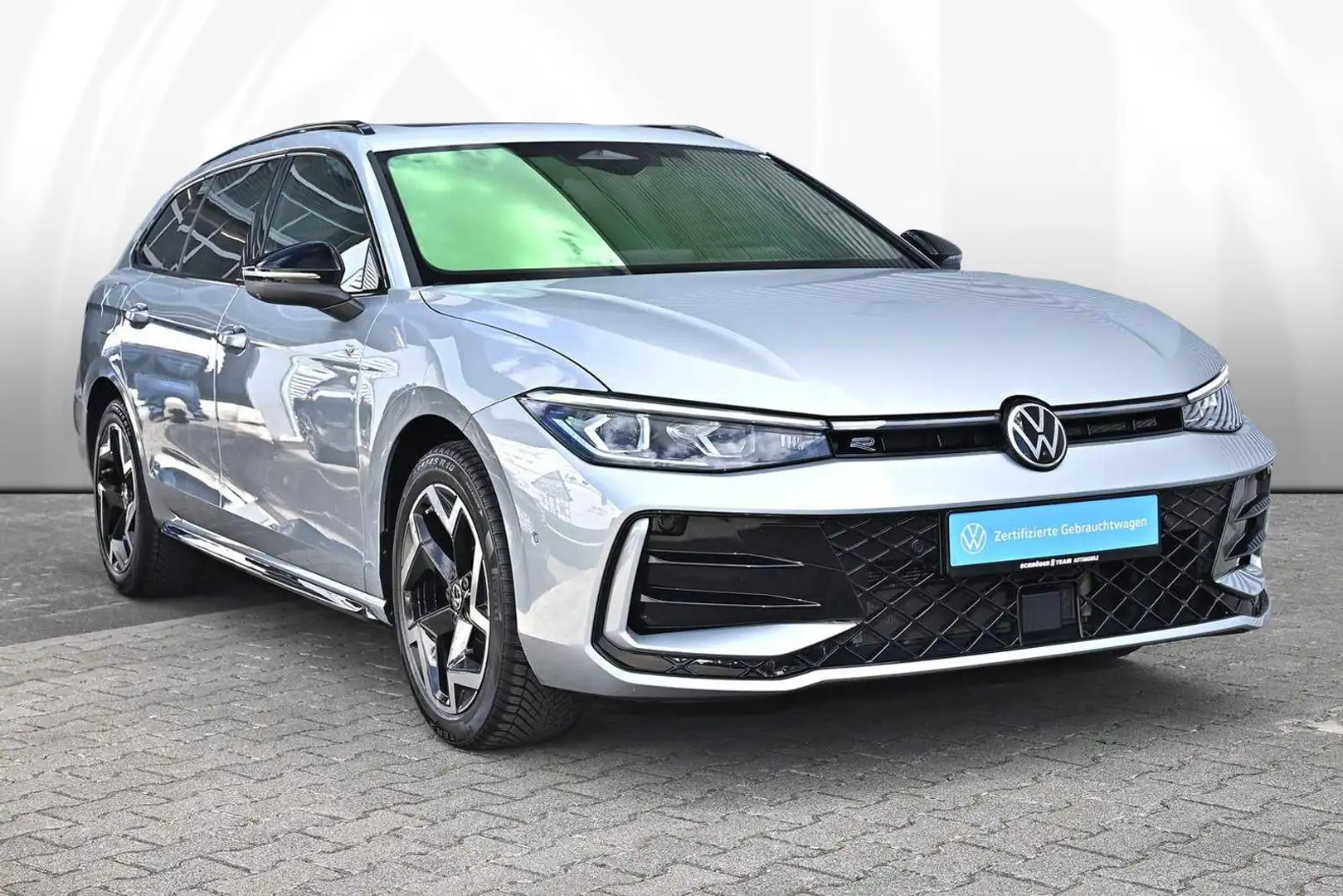 Volkswagen Passat Variant 1.5 eHybrid DSG R-Line Black Style Silber - 2