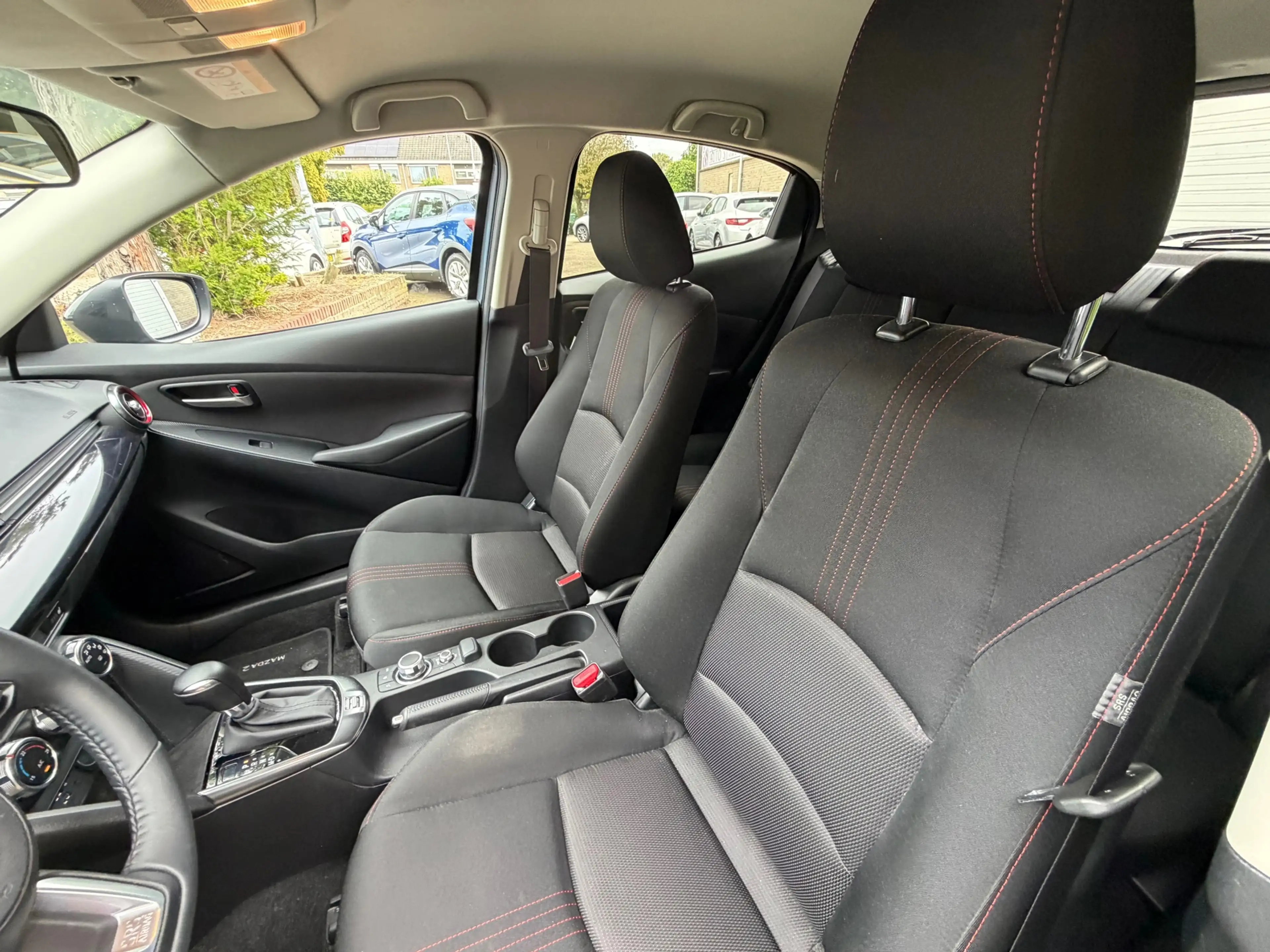 Mazda 2 1.5 SkyActiv-G 90 Homura — photo 16