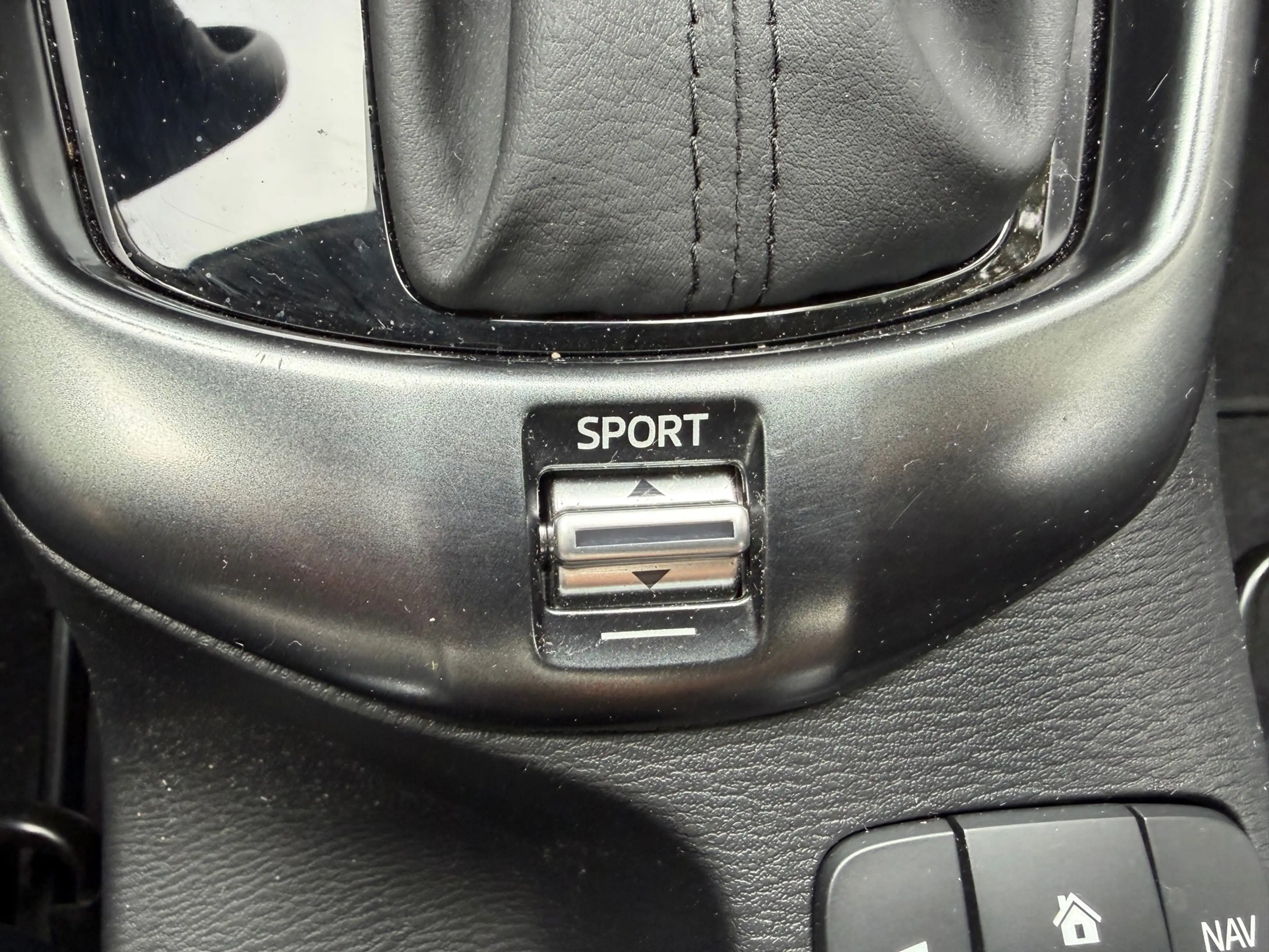 Mazda 2 1.5 SkyActiv-G 90 Homura — photo 30