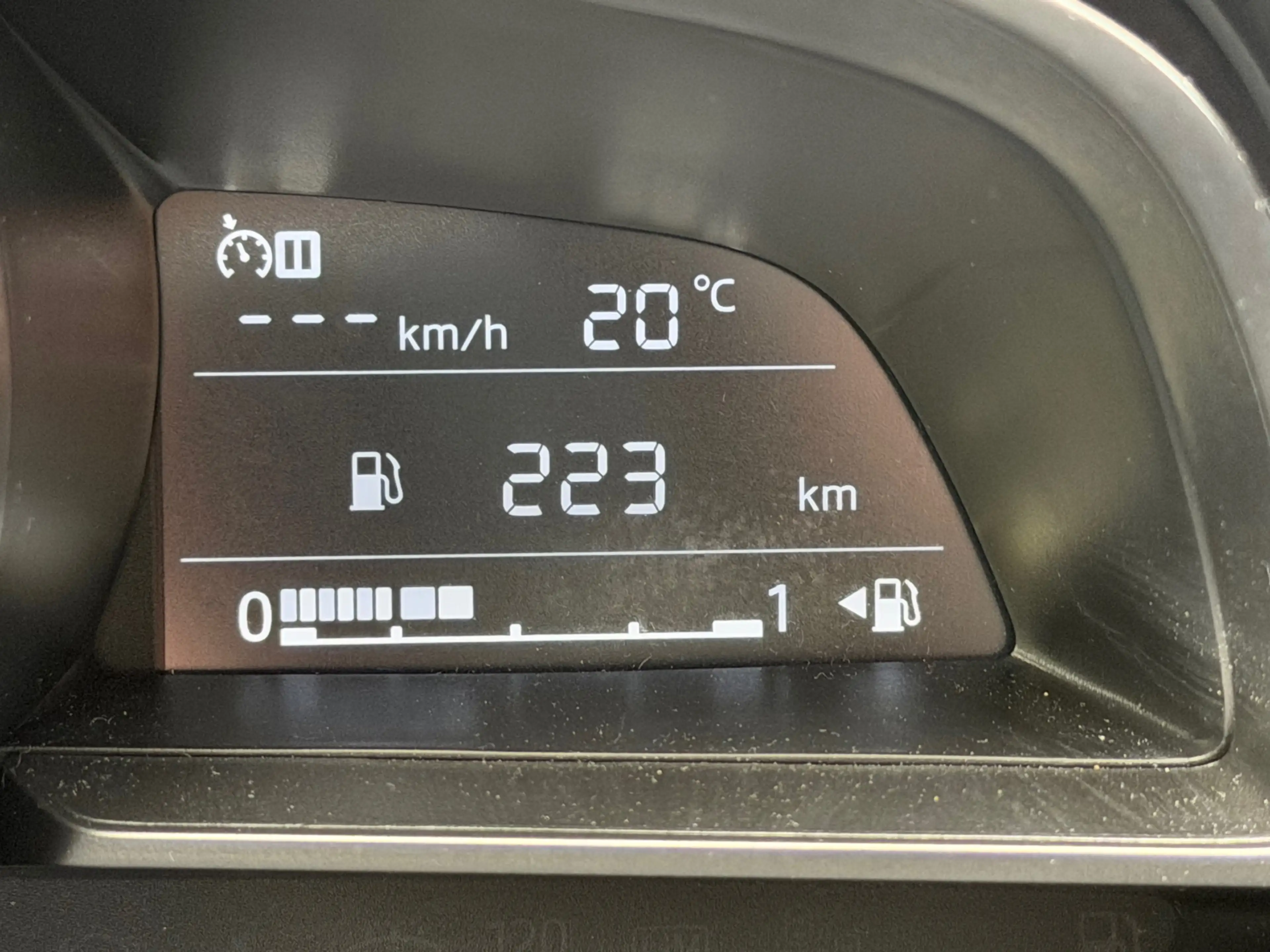 Mazda 2 1.5 SkyActiv-G 90 Homura — photo 24