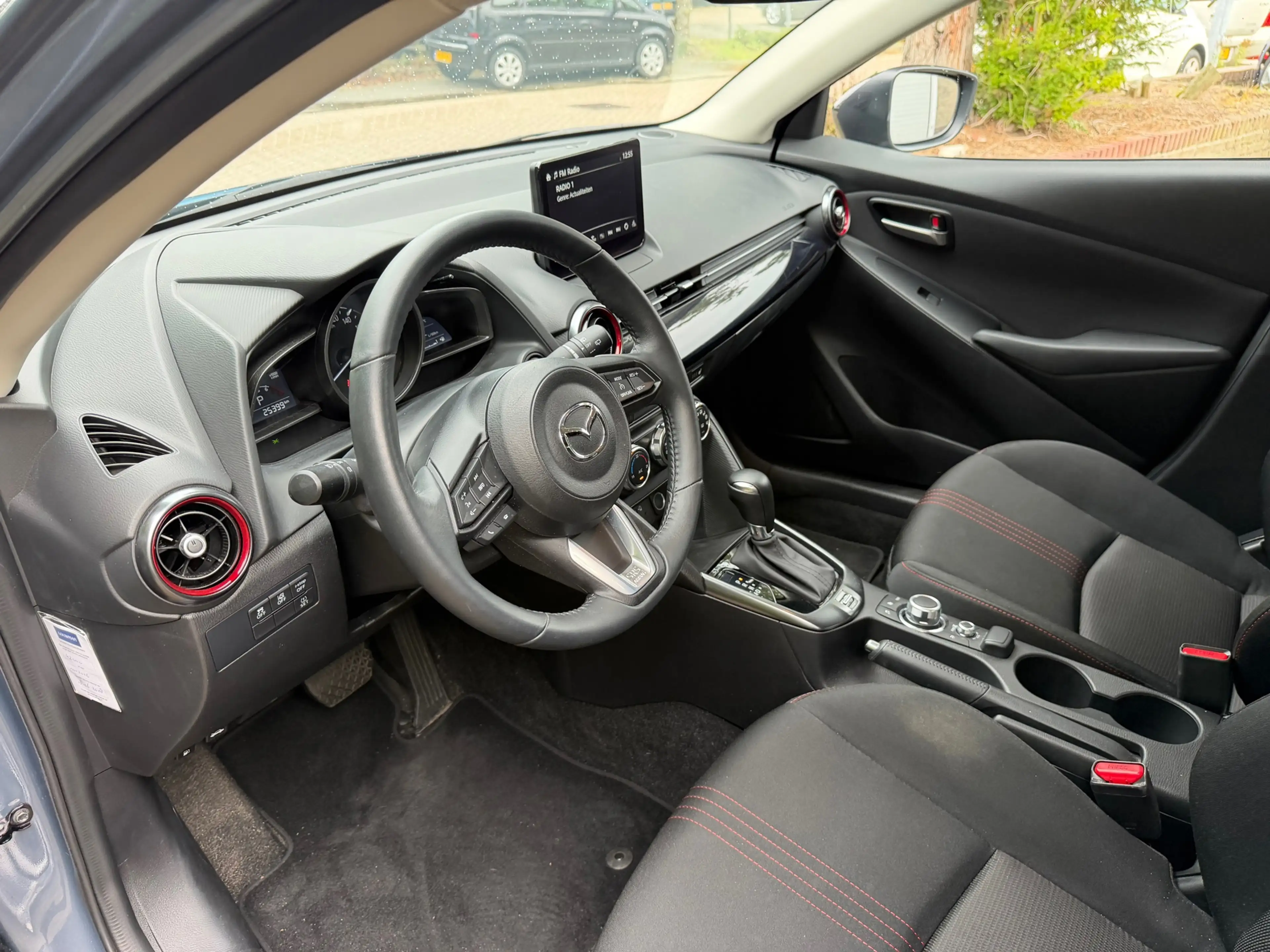 Mazda 2 1.5 SkyActiv-G 90 Homura — photo 12