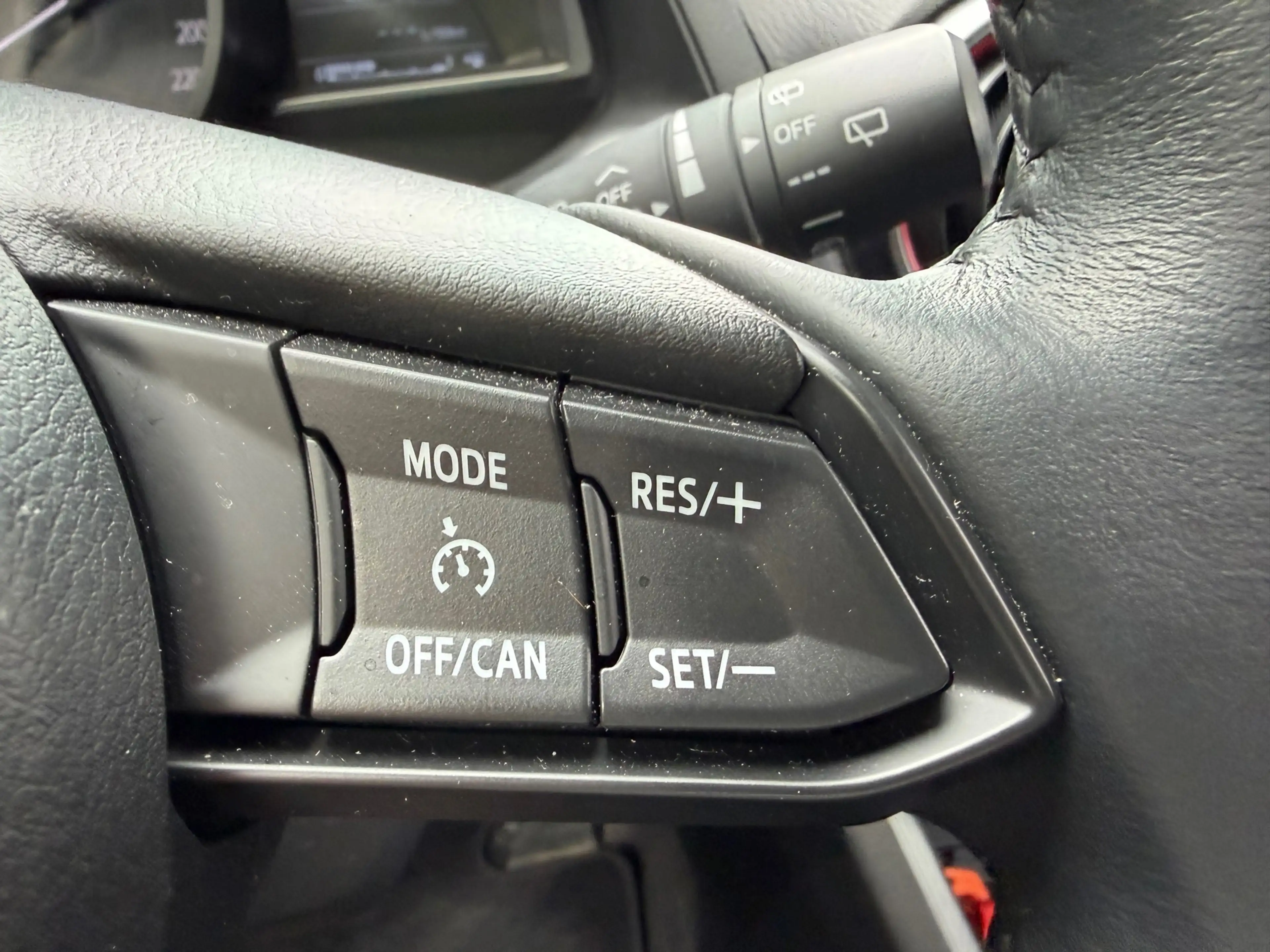 Mazda 2 1.5 SkyActiv-G 90 Homura — photo 21