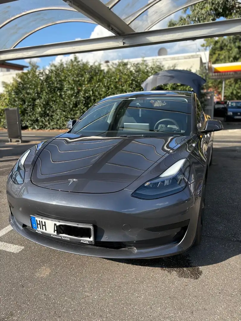Tesla Model 3 Standard Reichweite Plus Hinterradantrieb - 1