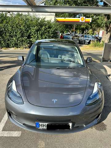 Tesla Model 3 Standard Reichweite Plus Hinterradantrieb