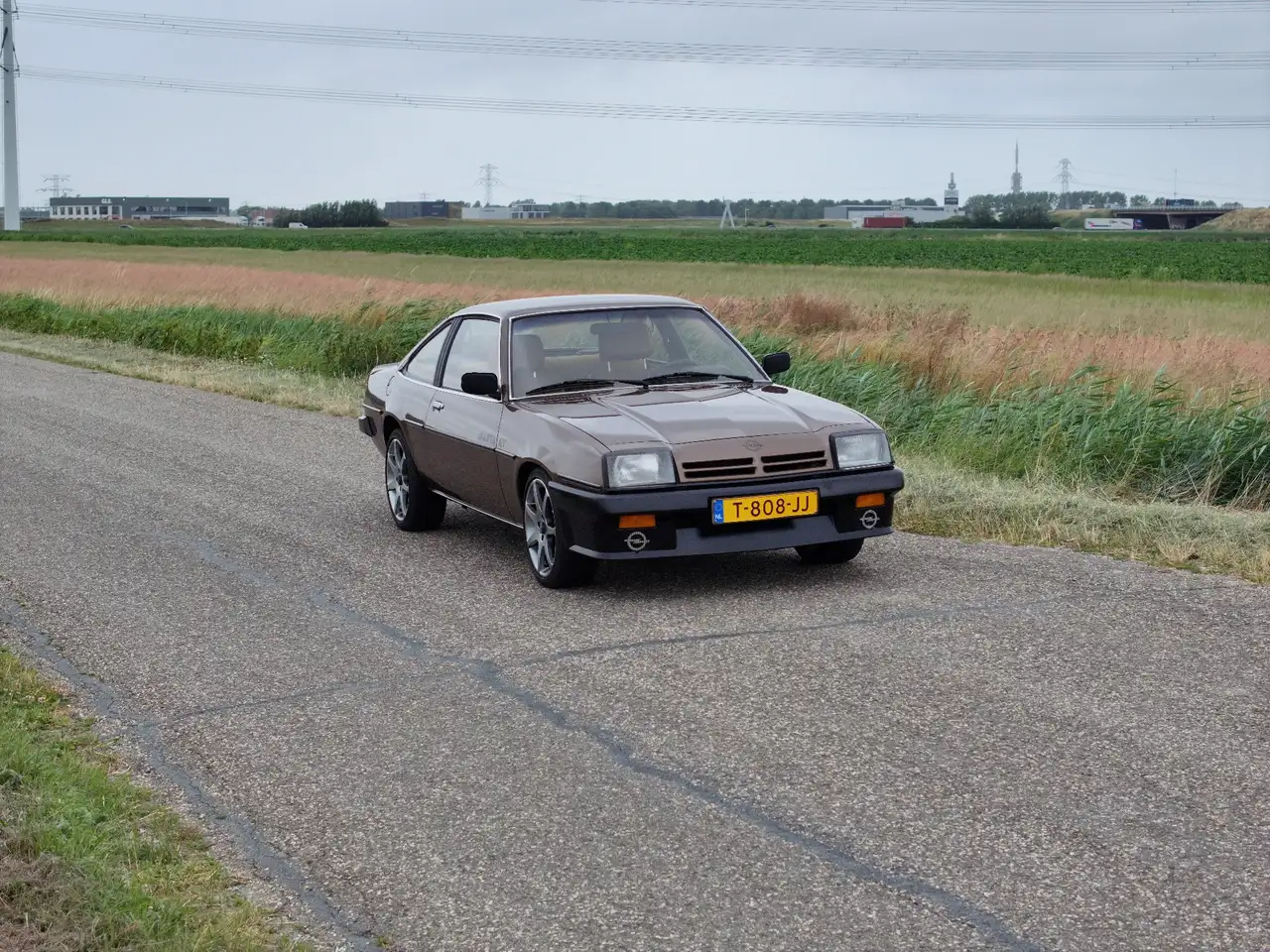 Opel Manta 1.6S, foto 3
