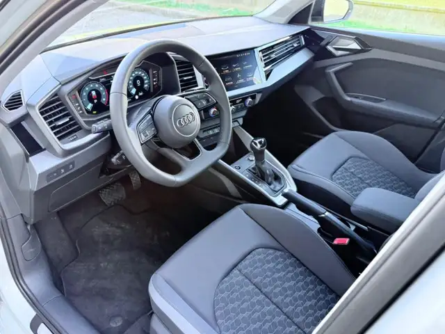 Audi A1 view 10