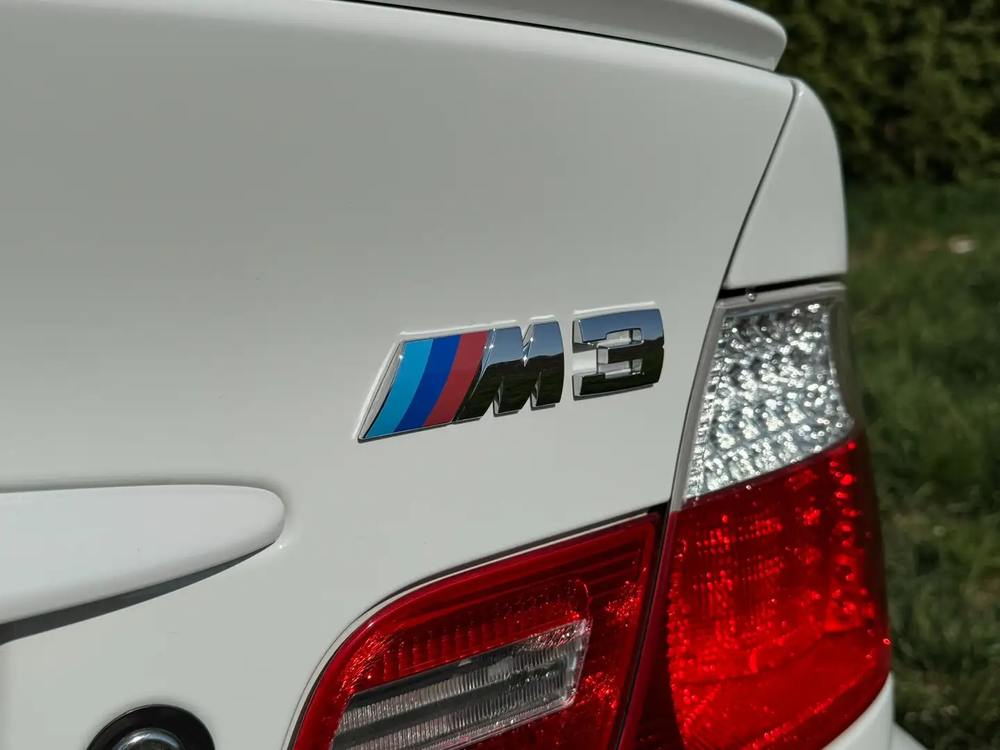 BMW M3 Schalter, One-Off Farbkombination Weiß - 1