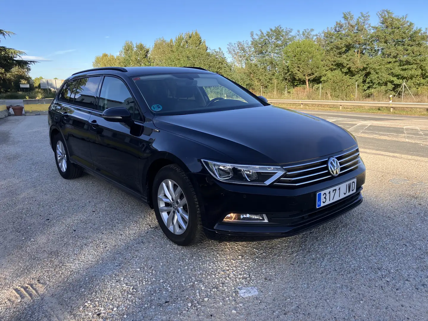 Volkswagen Passat Variant 1.6TDI Advance 88kW - 1