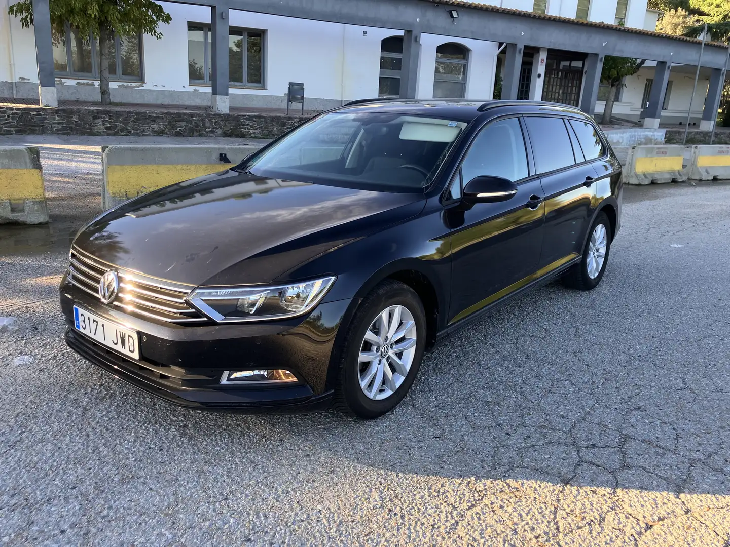 Volkswagen Passat Variant 1.6TDI Advance 88kW - 2